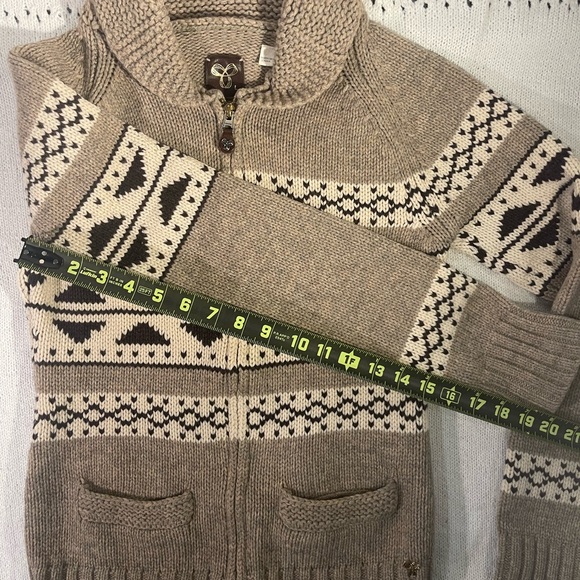 Aritzia TNA cardigan 100% lambwool Knit Sweater large NWOT beige - Picture 4 of 8